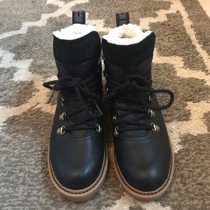 Toms Laceup Winter Booties (Size 7.5)